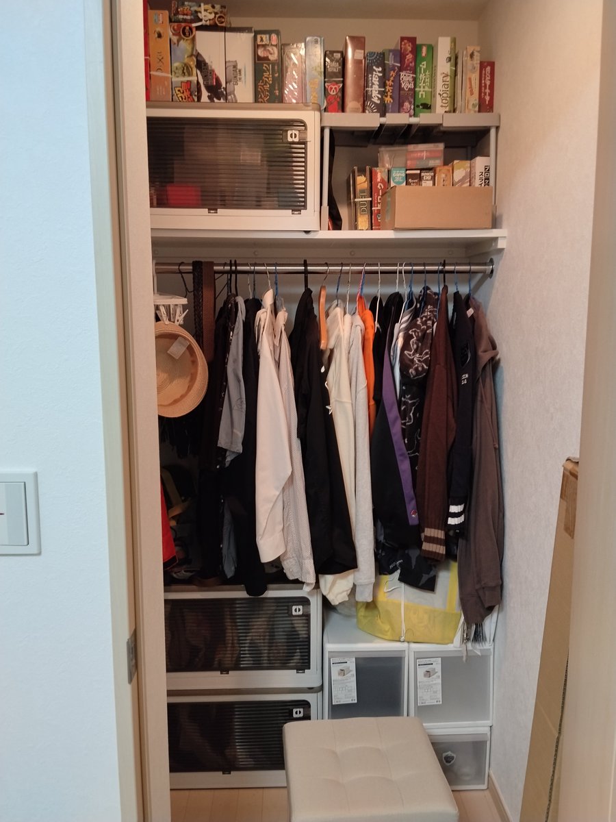 331_331_331_'s tweet photo. 最終的にこうなって満足した
きっちり隙間なく収納BOX置いてるのが好き https://t.co/LkIg0rLAhM