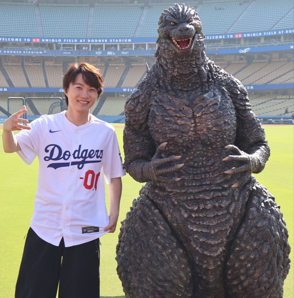 Mr_goji54's tweet photo. Love this kind of friendship https://t.co/C6iu9dQiux