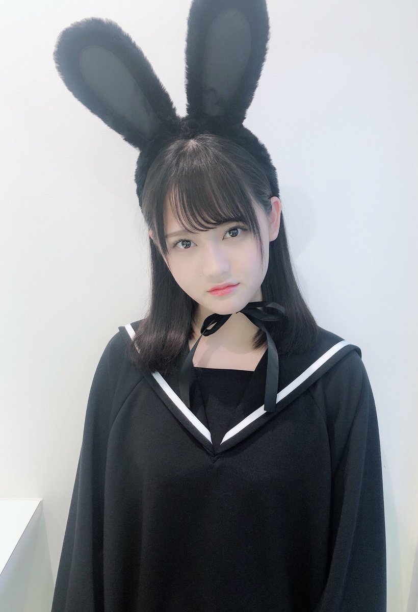 haaruuS2's tweet photo. 추석인데 토끼 히토미 볼 사람🐰 https://t.co/CS4tSbjaN5