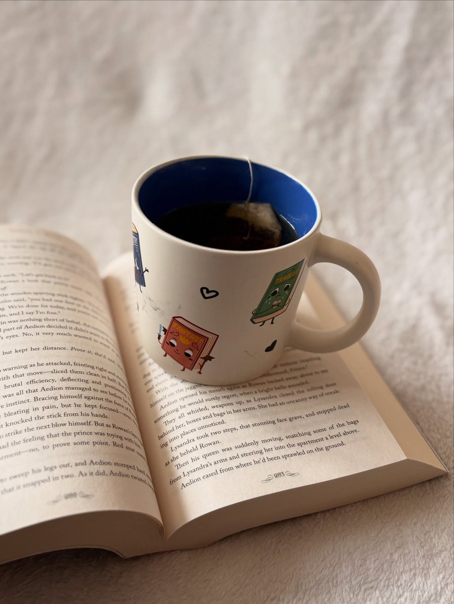 PrinceTodoxcxn's tweet photo. Some mornings aren’t made for rushing. Today calls for a soft blanket, a warm cup of tea, and a story worth getting lost in. The world can wait one more chapter. What book is keeping you company today? https://t.co/kVes33vMte