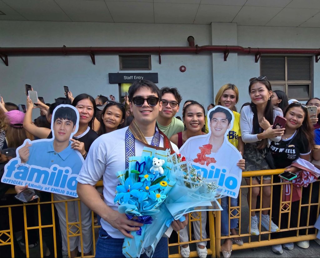 familio_cebu's tweet photo. Welcome back to UBEC, @emiliobdaez! 🩵

#BidaSaArena #BidaSaArenaTheRematch #EmilioDaez #AllForEmilio #familiocebu https://t.co/BA4HMcPACs