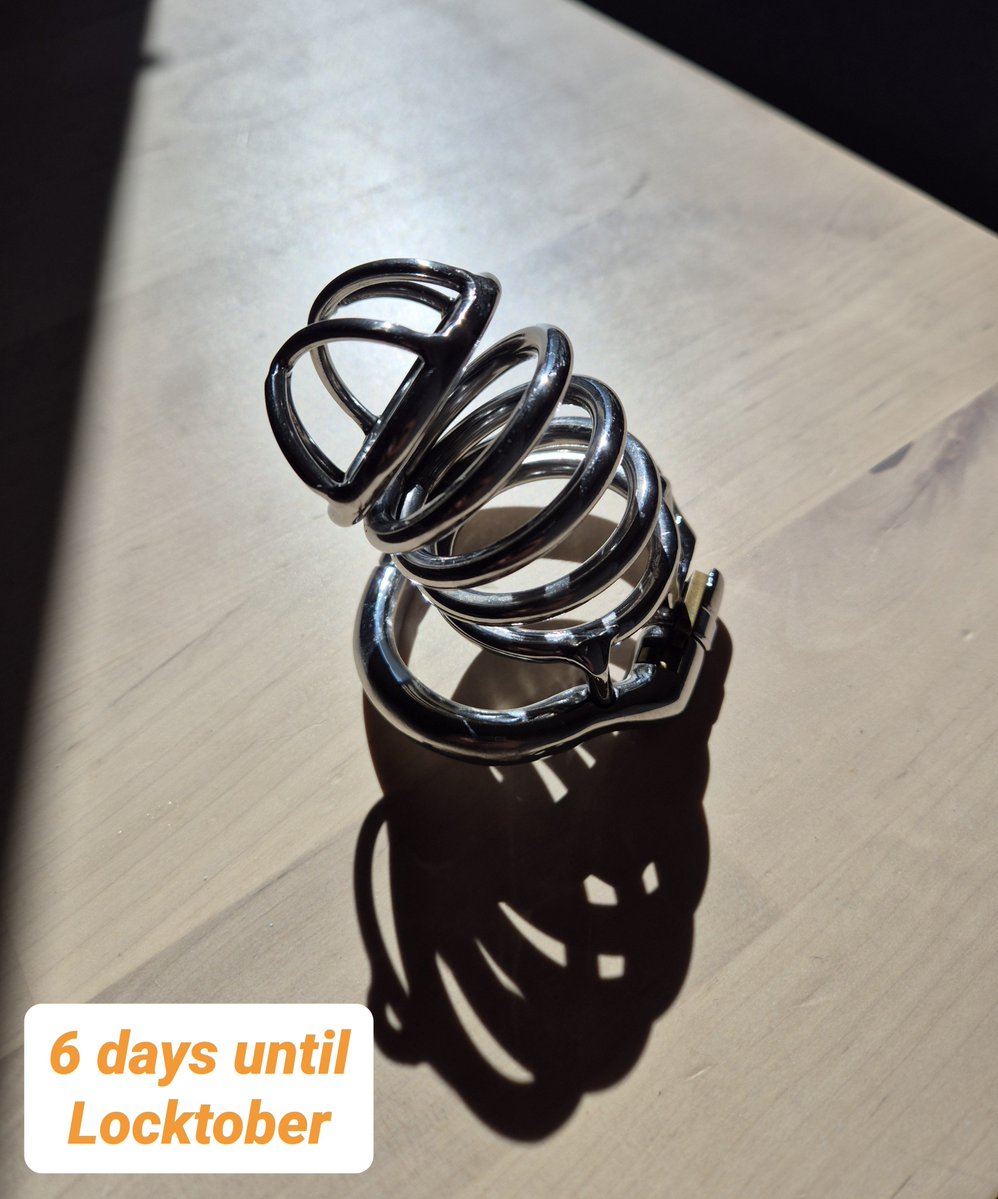 Shikima_KH's tweet photo. Your cage is waiting...  6 days until #locktober https://t.co/MVr9ay3LUa
