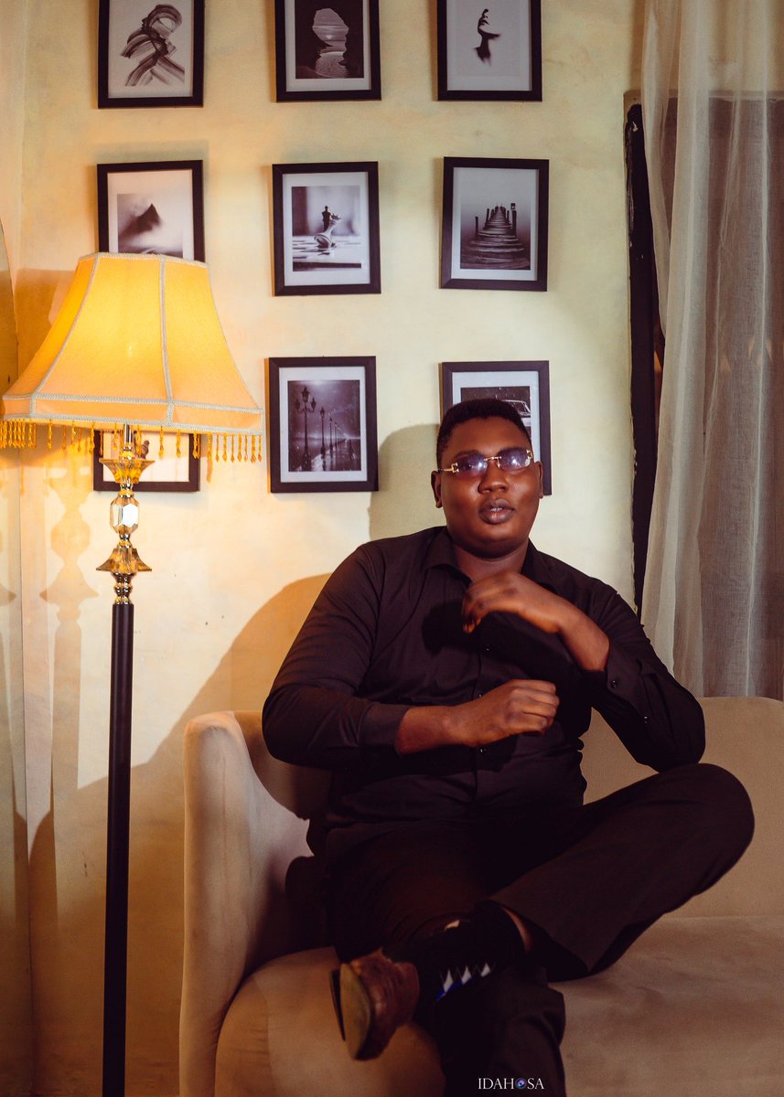 MuyiwaWilliams_'s tweet photo. It’s my Birthday and I’ve grown so much 

I’m actually happy that I’m starting a consulting service with a friend today, my birthday. 🎂 

Please your gift for me will be to follow @AvenirMediaAF . We help you put your brand on a billboard, online &amp; more. https://t.co/q7YU6cCYhW