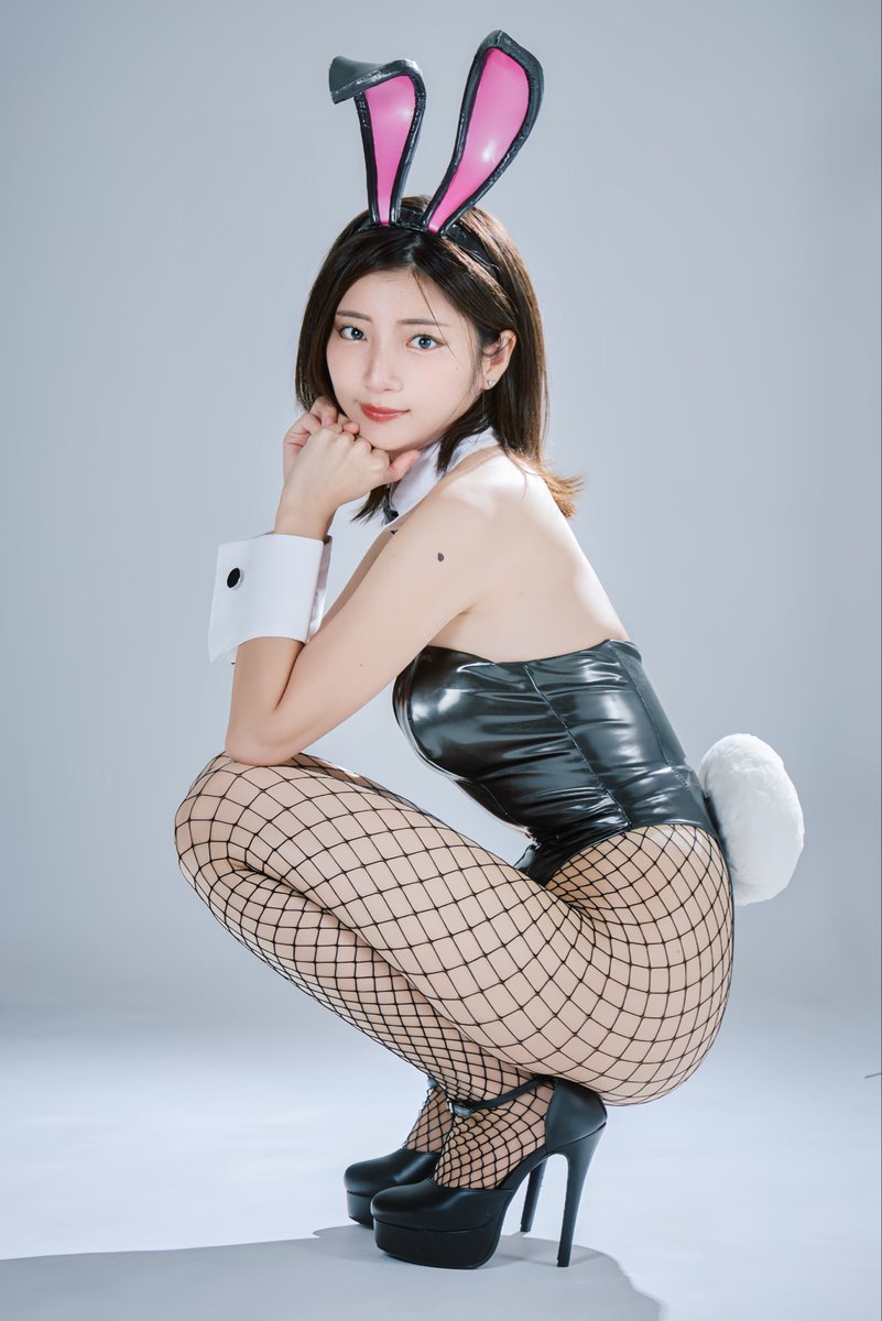 ema_100331's tweet photo. EMA bunny girl👯‍♀️

📷 カッシーさん

自我なんで加工も最低限にして、あえてホクロも残してる😳 https://t.co/GQC7jmxawL