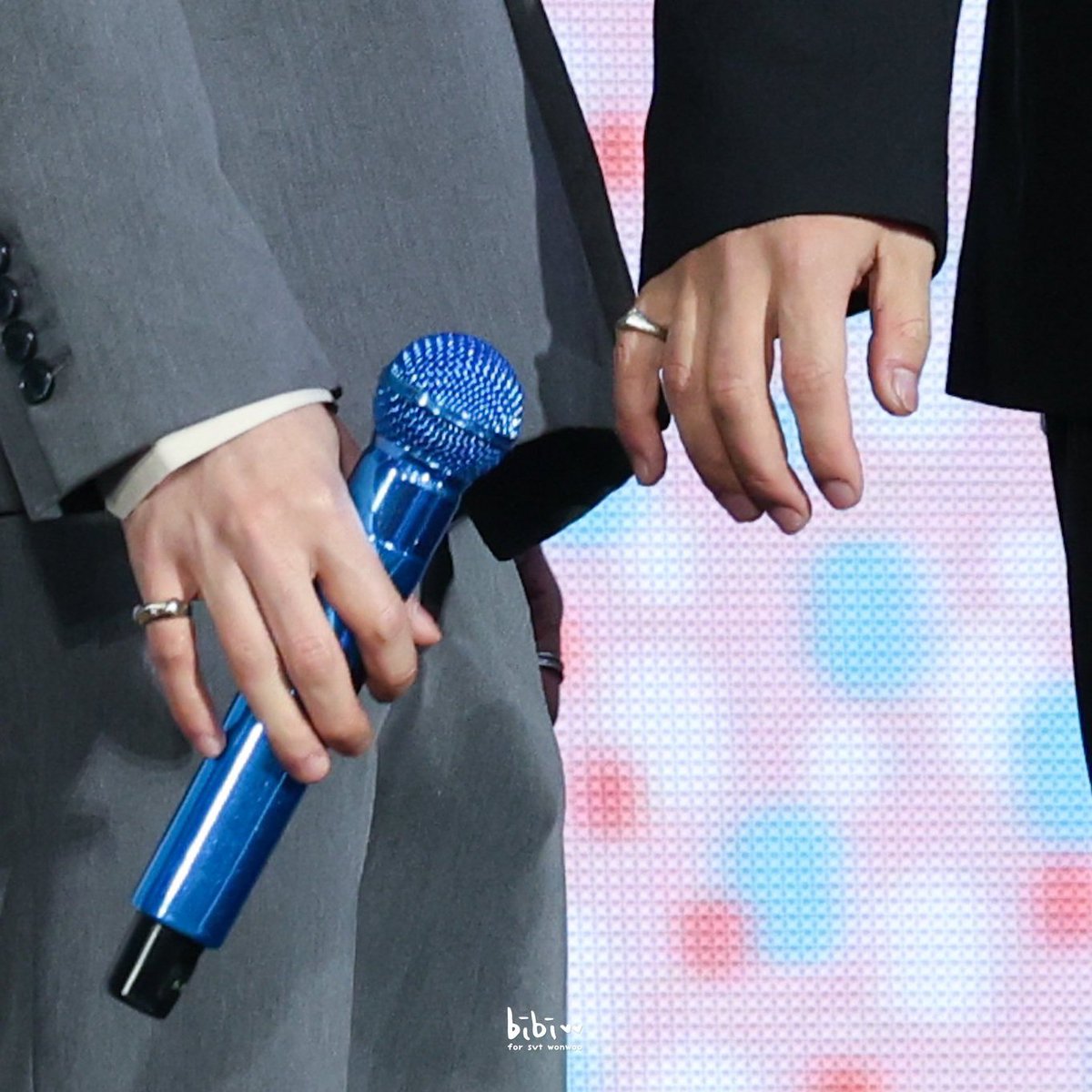 gyuwonbabes's tweet photo. THIS IS SO FRUSTRATING 😭 https://t.co/yjqc13yRQj