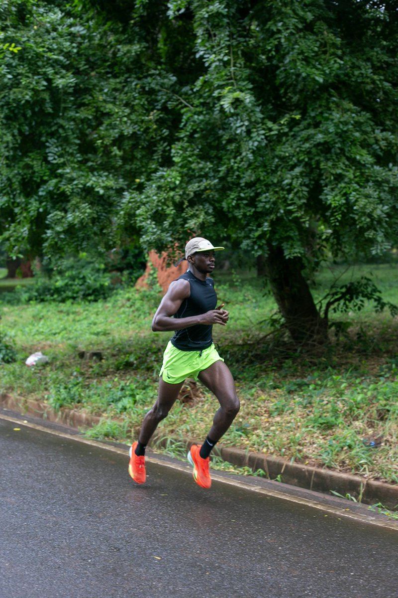 shaibu_AB's tweet photo. Help me beg @Nike to send me the new Alphafly 4🧎🏾‍♂️ https://t.co/HHWxenvYo9