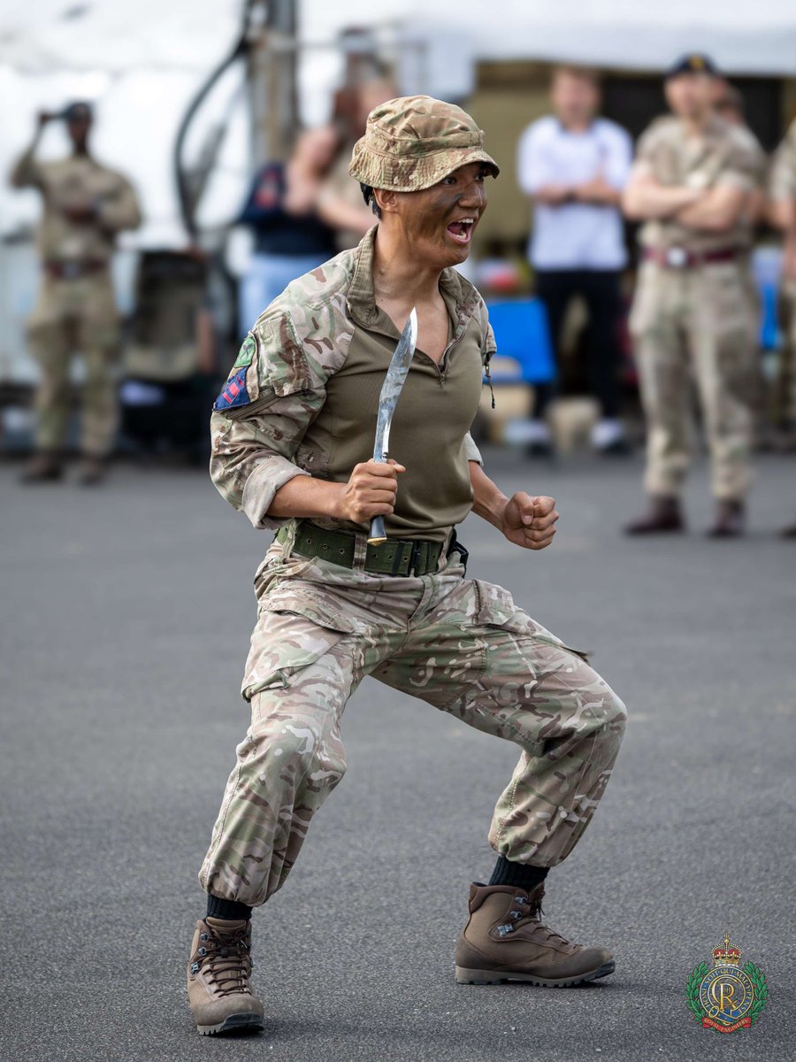 Proud_Sappers's tweet photo. Great performance by the Queens Gurkha Engineers display team at Brompton Barracks Family’s day https://t.co/uJxty3gibg