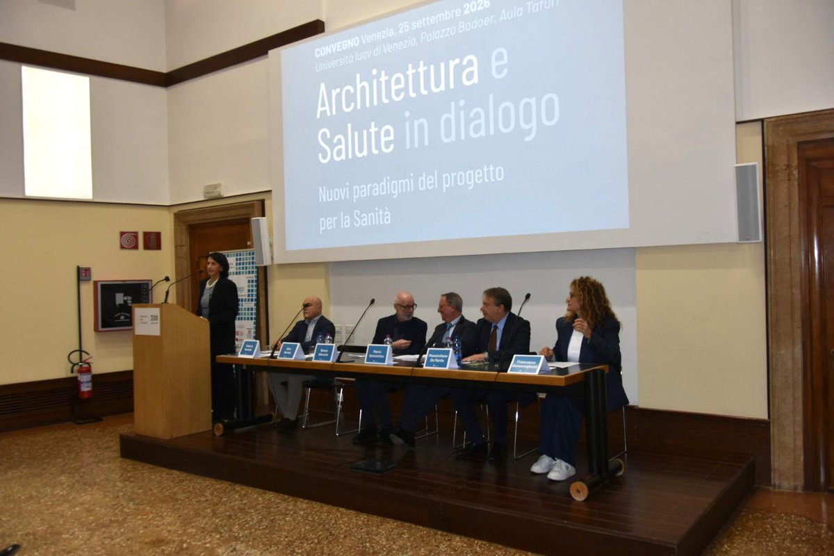 comunevenezia's tweet photo. 🩺🏥Allo IUAV di #Venezia, nella sede del Palazzo Badoer, al via il convegno: "Architettura e Salute in dialogo. Nuovi Paradigmi del Progetto per la Sanità"!

📌L'evento si propone di approfondire il ruolo della formazione nel progetto delle strutture sanitarie del futuro, sotto l'aspetto altamente tecnologico e, contemporaneamente, sotto quello dell'umanizzazione degli spazi di cura e dell'attenzione alla persona. 

🔹Presente, in rappresentanza dell’amministrazione comunale, il Consigliere delegato Massimiliano De Martin.