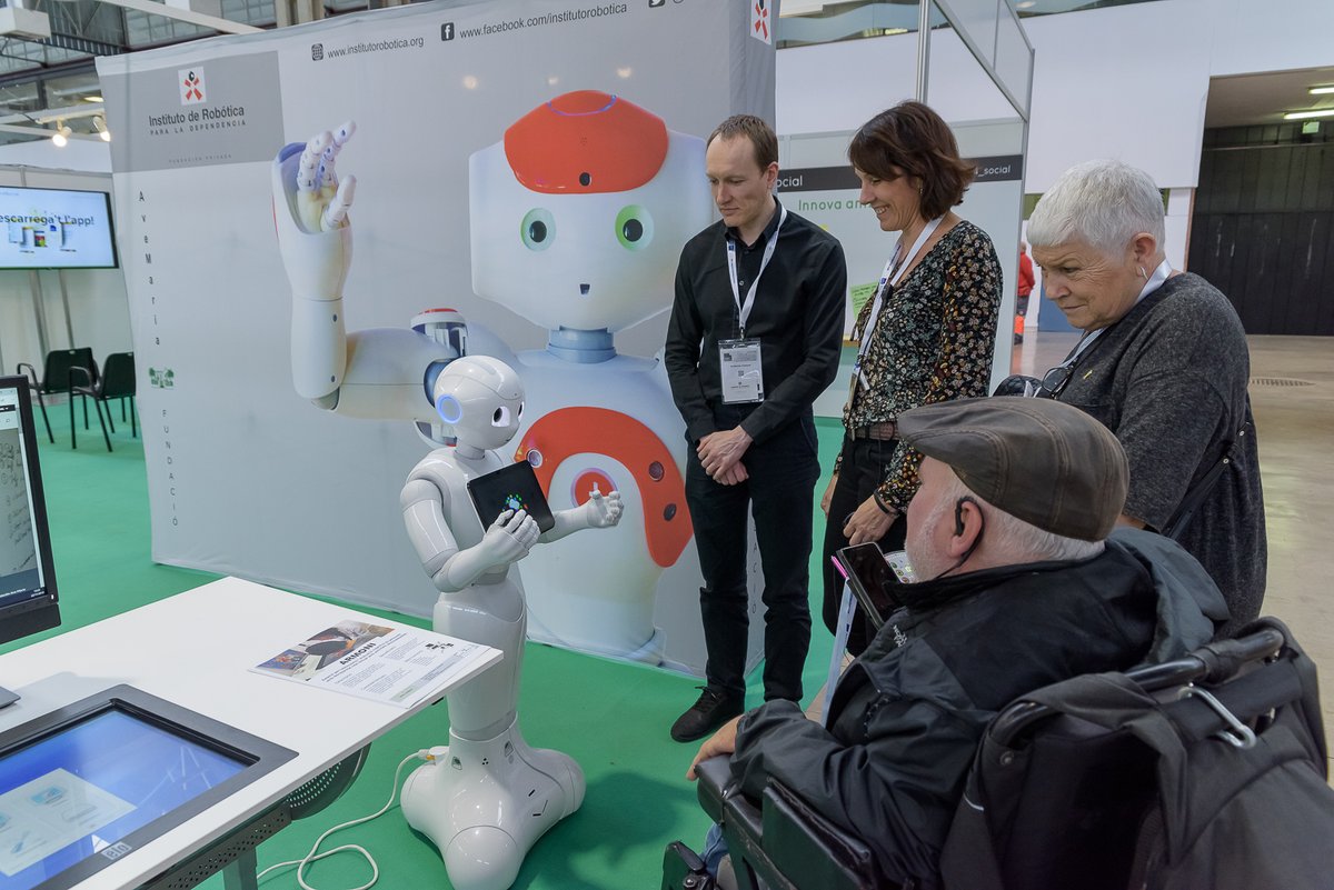m4_social's tweet photo. 🔟 anys @m4_social: dels 🔙orígens del projecte a la tecnologia com una dimensió estratègica.

En un nou article📝 reflexionem sobre l'evolució de la #digitalització i la veu del #TercerSectorSocial en espais de debat i presa de decisions.

No te'l perdis: https://t.co/gmblwpYW7A https://t.co/z9laQRnHKU
