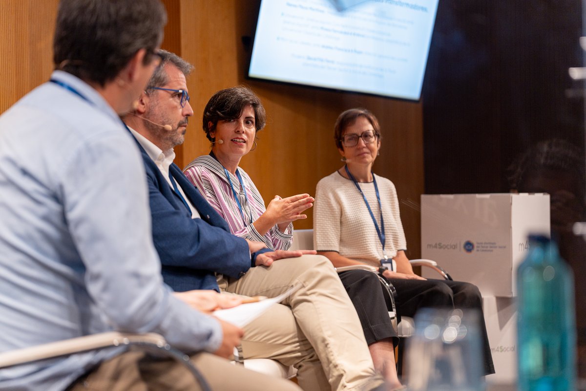 m4_social's tweet photo. 🔟 anys @m4_social: dels 🔙orígens del projecte a la tecnologia com una dimensió estratègica.

En un nou article📝 reflexionem sobre l'evolució de la #digitalització i la veu del #TercerSectorSocial en espais de debat i presa de decisions.

No te'l perdis: https://t.co/gmblwpYW7A https://t.co/z9laQRnHKU