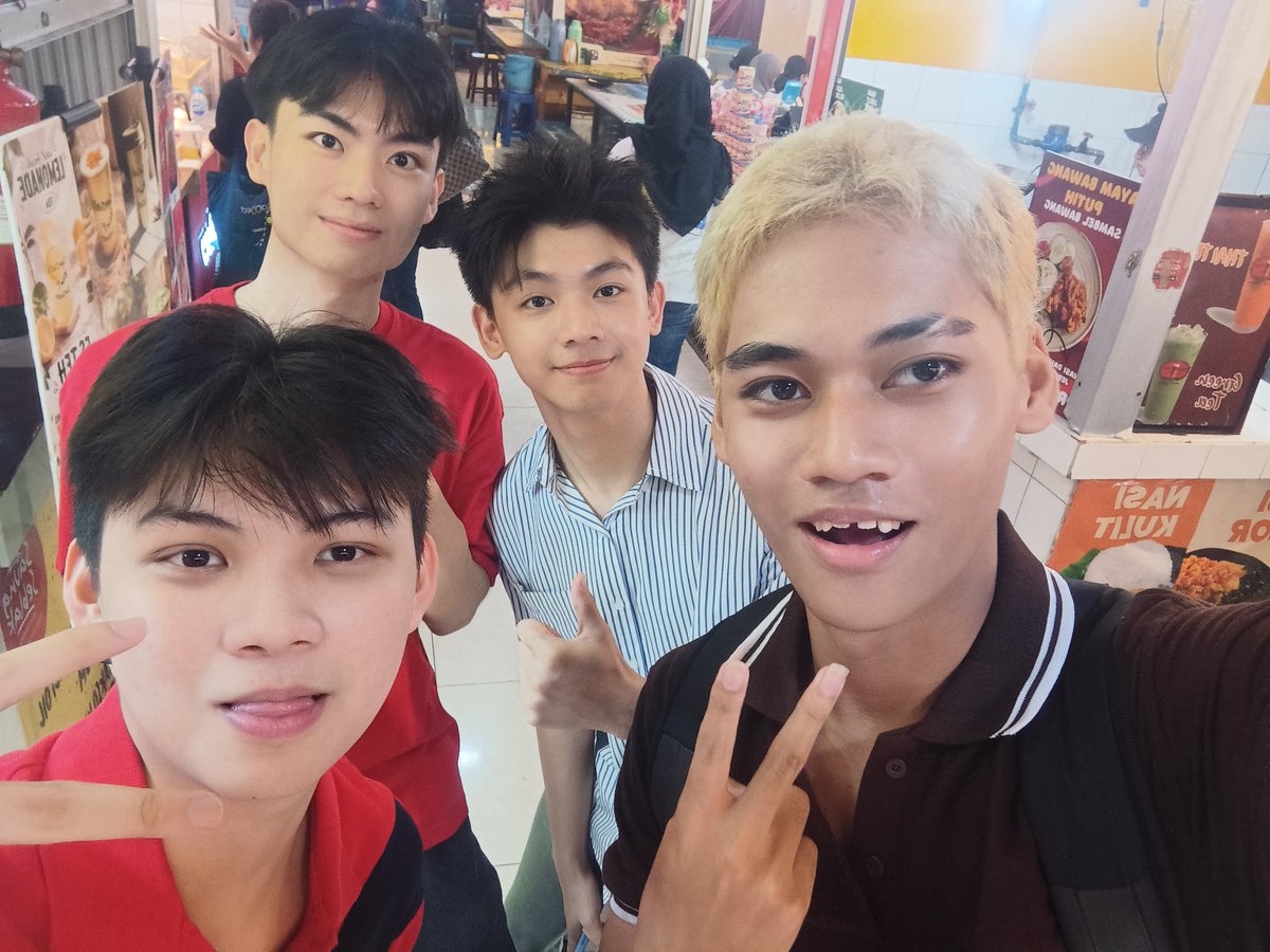 moondaegom's tweet photo. Holyfrickinairball😭

#wlee https://t.co/vDxTtAHE4w