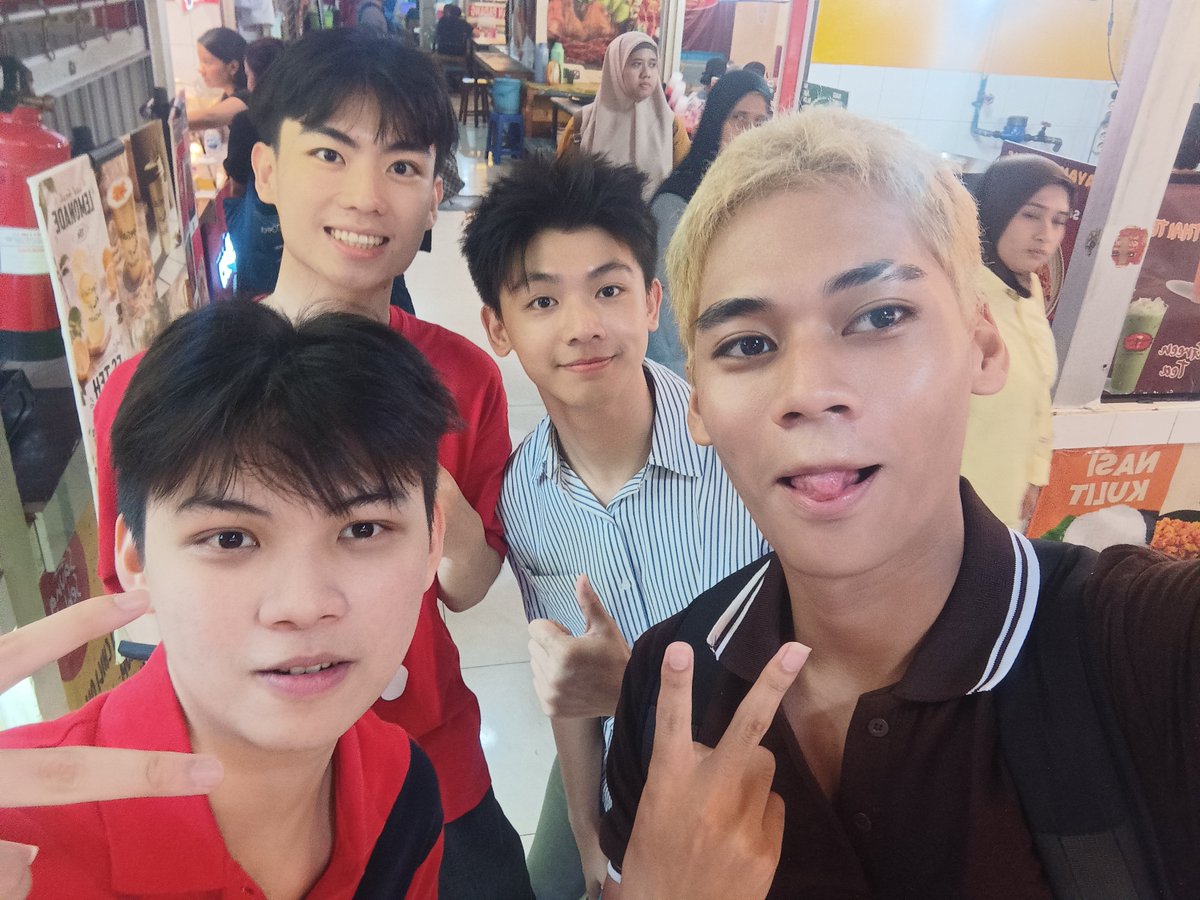moondaegom's tweet photo. Holyfrickinairball😭

#wlee https://t.co/vDxTtAHE4w