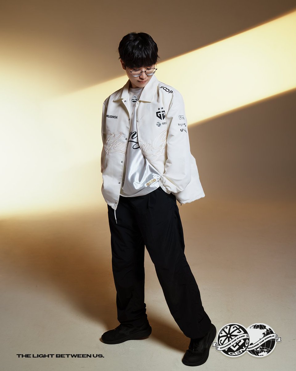 GenG's tweet photo. “When I think about how far we’ve come, I realize just how many people have been with us along the way. I’m grateful for everyone who has quietly walked this long journey with us.” - Kiin

The light between us is what brought us this far.
And together, we carry it to Worlds.

𝐓𝐇𝐄 𝐋𝐈𝐆𝐇𝐓 𝐁𝐄𝐓𝐖𝐄𝐄𝐍 𝐔𝐒

Get the 2026 Worlds Kit.
🗓️Membership Pre-Sales: Oct. 1
🌎Public Sales: Oct. 8

🛒 PRODUCT PAGE 
Jacket  : https://t.co/qidO7e9VxB
Jersey : https://t.co/4ZO2JerlAY

#GENG #KCCRD #TIGERNATION #Worlds2026 #TheLightBetweenUs
