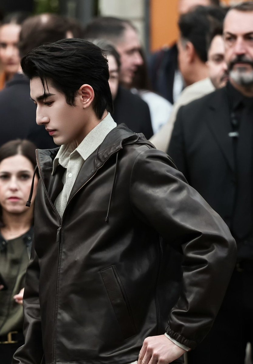 ayliooglio_'s tweet photo. F THIS LOOK OF AYDEN OMG

#AylioMFWSS27 
#AydenSng 
#TODSXAydenSng https://t.co/PjrssOCbvq