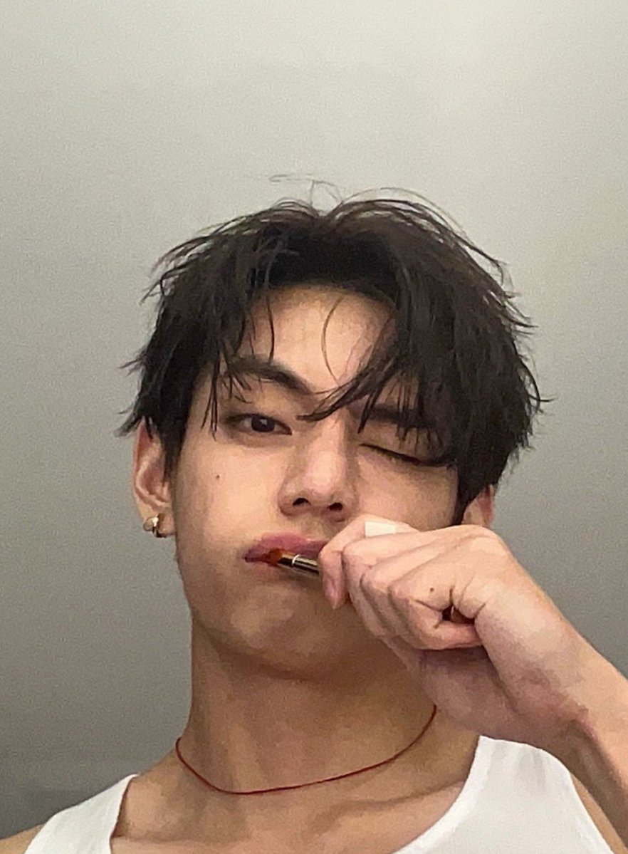 obsessions_log's tweet photo. no context needed ❤️‍🔥 https://t.co/ilkqrhKqTH