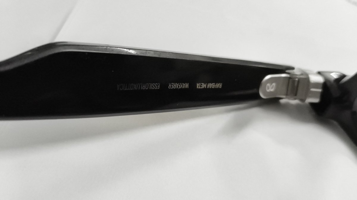 AmitPandef80328's tweet photo. @ray_ban @Meta @RayBanfr 
Bought a Rayban meta. Less than one year the hinges come off from right temple. Service issues. The vendor asks me to buy upgraded version after paying the difference?! #why 
It's manufacturing defect fr which I am bng penalised. Still under warranty. https://t.co/aVT3J8yd3M