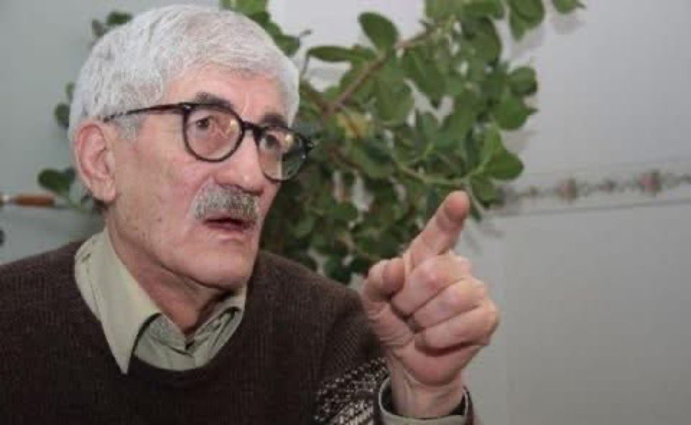 nevzatcicek's tweet photo. Diyarbakır Cezaevi’nde Mazlum Doğan, Hayri Durmuş ve Kemal Pir’in avukatlığını yapan Hüseyin Yıldırım, 89 yaşında hayatını kaybetti. 

1982’de tutuklanıp işkence gören Yıldırım, Türkiye’den ayrıldıktan sonra PKK’nın Avrupa’daki faaliyetlerinde yer aldı, PKK'nın sözcülerinden biri oldu.

Daha sonra  düşünsel olarak Abdullah Öcalan’la çatışarak örgütten koptu ve 1989’da Hollanda’da silahlı saldırıya uğradı.

Sürgünde "Ema Lenge", "Halvoriye Sevdası" ve "Dersim'den Stochkolm'e. Ne aradım, ne buldum? Anılar" kitaplarını kaleme aldı. 

1982’de ayrıldığı Türkiye’ye yaklaşık 30 yıl sonra yeniden dönebilen Hüseyin Yıldırım, son yıllarını Stockholm’de geçiriyordu. 

24 Eylül 2026’da 89 yaşında sürgünde yaşadığı Stockholm'de hayatını kaybetti. Cenazesi Tunceli’de memleketinde toprağa verilecek