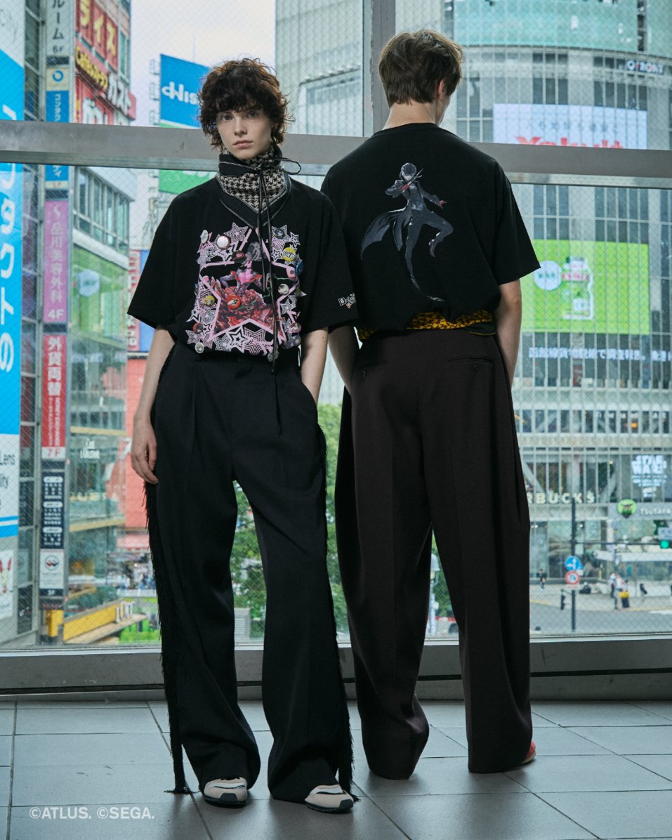 SEGA_OFFICIAL's tweet photo. 10月2日(金)、『ペルソナ 5 ザ・ロイヤル』と「beautiful people」の、コラボレーションアイテムが発売。

「#P5R」を通して描かれる複数の側⾯を「beautiful people」が培ってきた、洋服に複数の可能性をもたらす「ハウスコード」によって表現しています。

SEGA STORE TOKYO/OSAKAでは10月2日(金)10時より店頭にて販売開始となります。また、SEGA STORE SHANGHAIでは10月2日(金)11時より予約開始予定です。

#P30th #beautifulpeople #ビューティフルピープル @Atlus_jp @bp_officialsite