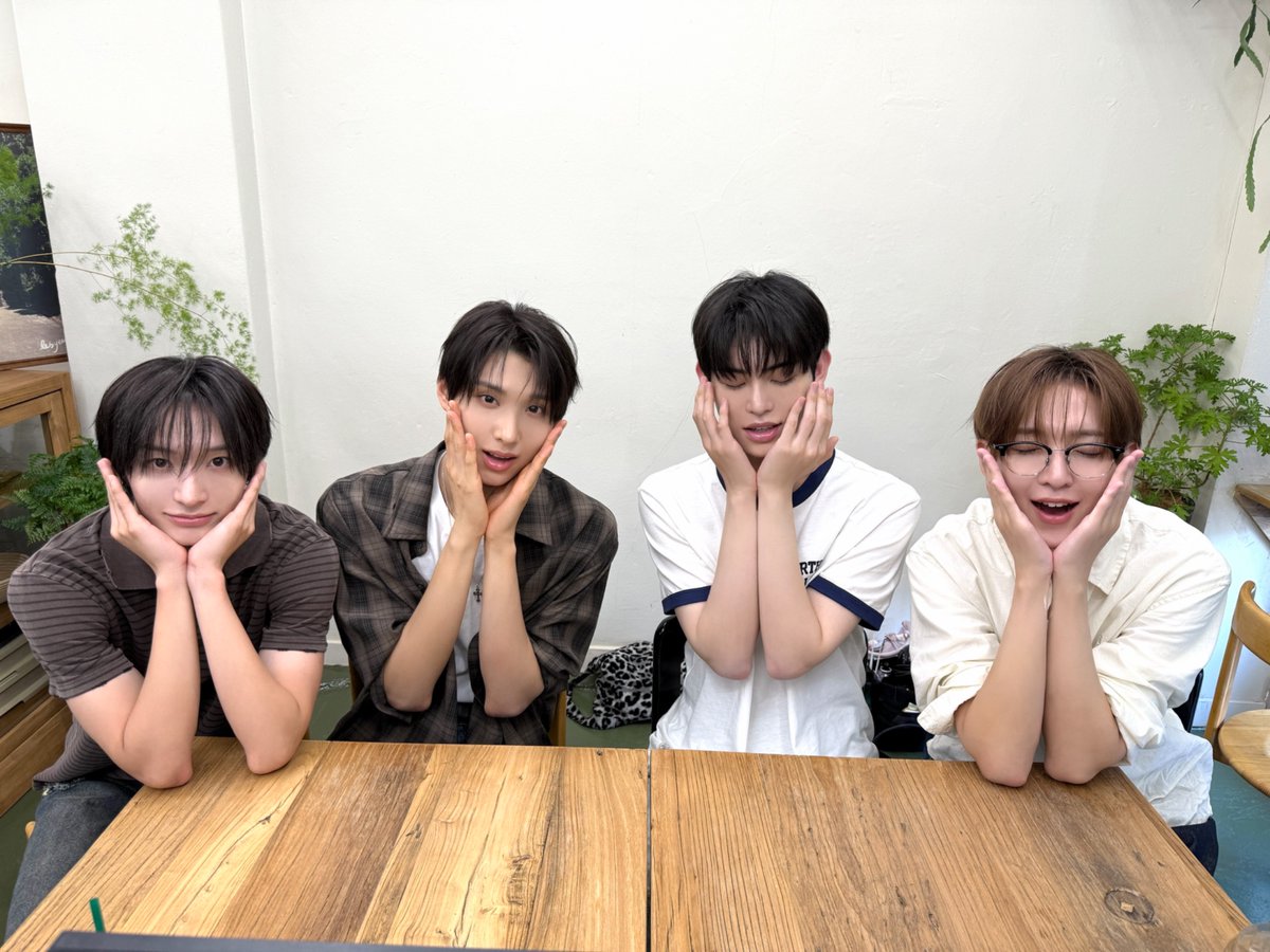 kickflip_jype's tweet photo. 📸ᴋɪᴄᴋᴋɪᴄᴋᴅᴀʏ

사촌즈의 벽 허물기💚 | Kick Off The Wall

#KickFlip #킥플립 https://t.co/3F5IwMMNMd