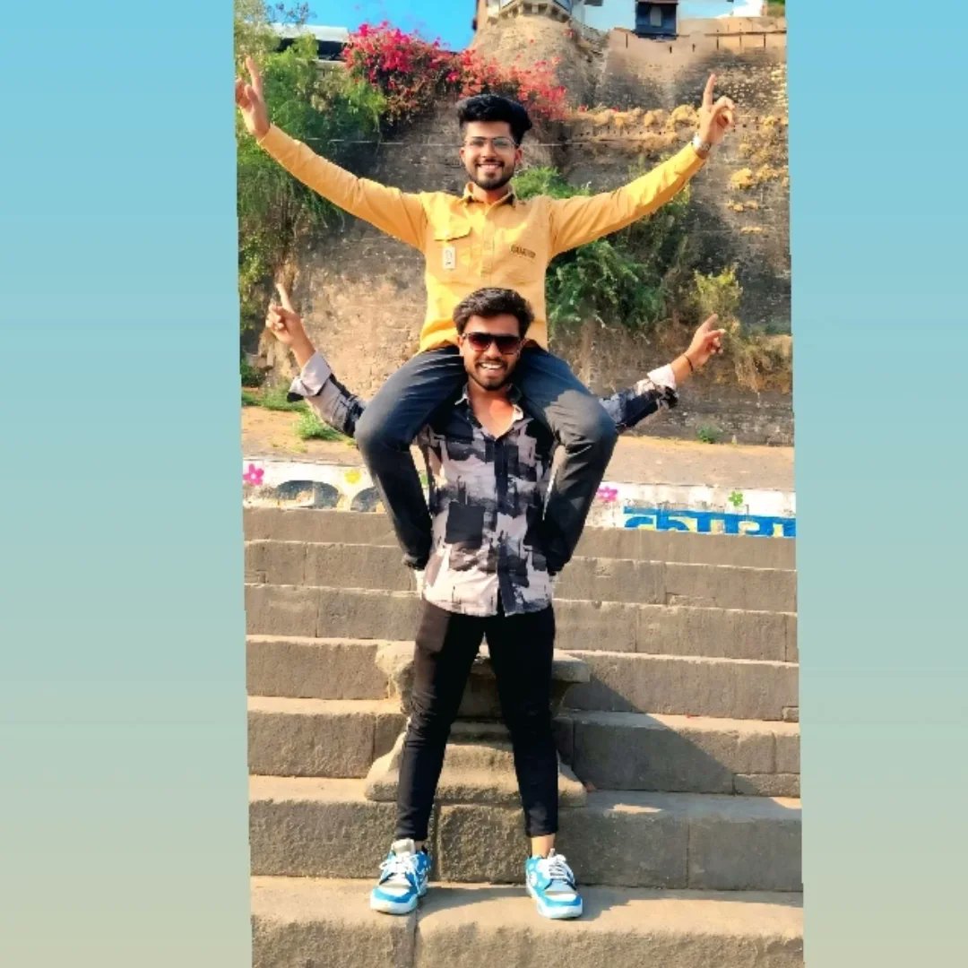 DebbraLogwn5co's tweet photo. Ek dil, teen jaan… Love you, Bhai! https://t.co/aed5ZKotax
