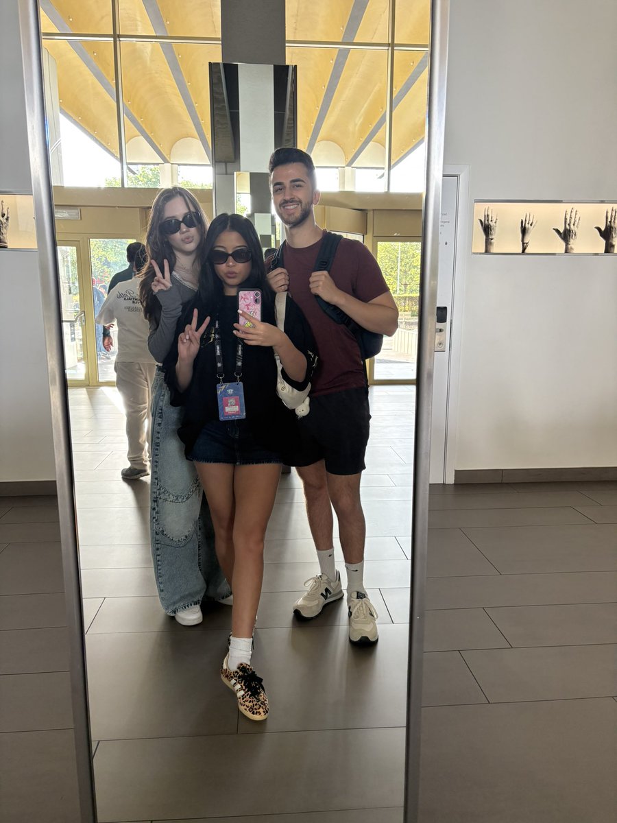 MiniMikae1a's tweet photo. Day 2✌️ https://t.co/xvWi4G3AkT