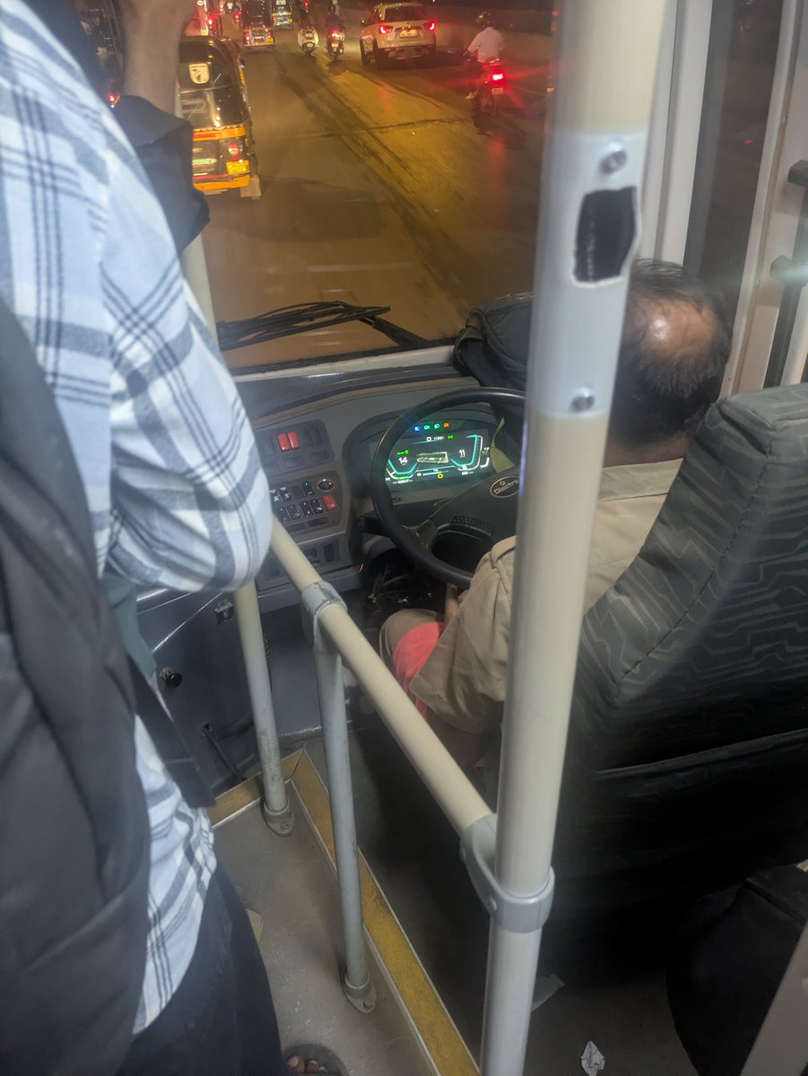 IQ_Pandaz's tweet photo. Hello @Maheshsbabu sir...Just a feedback for next gen buses and trucks... Current Ebuses don't have a left arm rest and Drivers i have seen end up holding the grey bar ... Hope this is considered for future platforms for DriverComfort https://t.co/oa2ZcRz0WJ