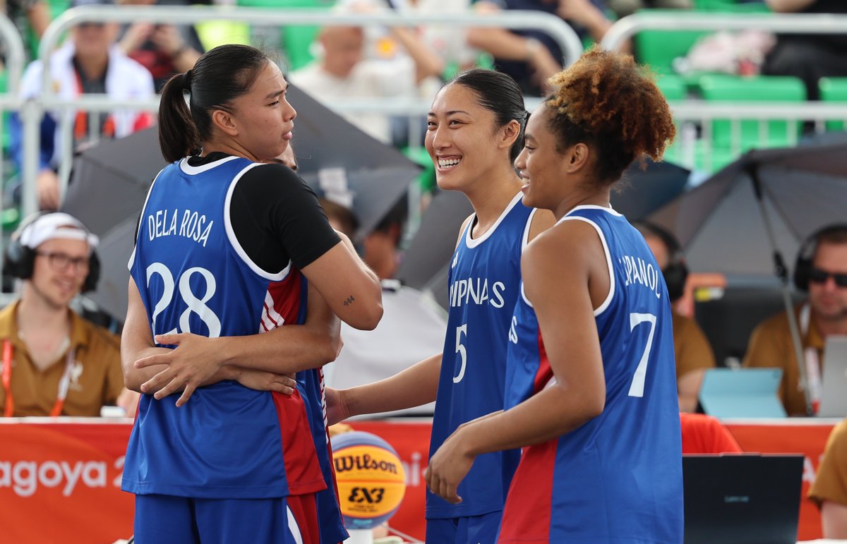sportsph's tweet photo. LOOK: Gilas Pilipinas celebrates its 13-8 semifinal win over Thailand as the Philippines advances to the women’s U-23 3×3 gold medal match.
Photo: POC Media Pool
#GilasPilipinas #AsianGames https://t.co/1c52JWFuK2
