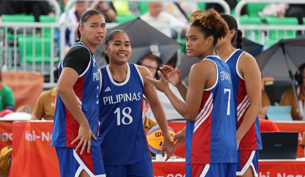 sportsph's tweet photo. LOOK: Gilas Pilipinas celebrates its 13-8 semifinal win over Thailand as the Philippines advances to the women’s U-23 3×3 gold medal match.
Photo: POC Media Pool
#GilasPilipinas #AsianGames https://t.co/1c52JWFuK2