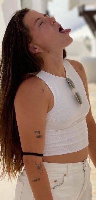 alitheakimM's tweet photo. The Claudia Pina video doing the rounds does not surpise me. She’s always been naughty 🇪🇸

https://t.co/s318yxqAoe

#ClaudiaPinapareja #ClaudiaPinapartner #ClaudiaPinaLeak https://t.co/JsSSOqyLRg