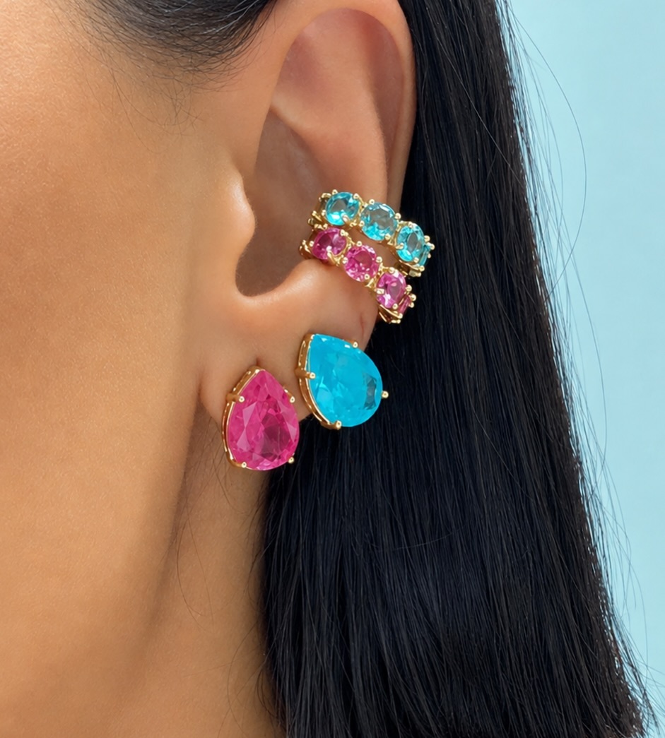 CatheyAdamek's tweet photo. Azul com um toque de pink: uma combinação de cores que eu amo! Disponível na nossa live amanhã, sábado, a partir das 15h. https://t.co/H9wkVkehee
