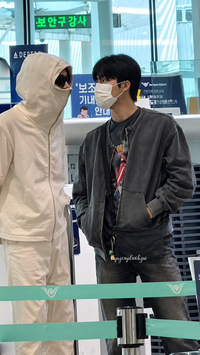 haceje_'s tweet photo. Hajeongwoo 🫠🫠🫠🫠🫠 https://t.co/V67ahCFGIp