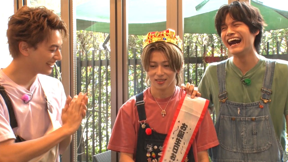 achi_kochiA's tweet photo. 今夜の #あっちこっちAぇ は
さいたま市全面協力⁉
#末澤誠也❤️32th Birth Day🎂

#佐野晶哉 『さいたまは小ボケが多い‼️』
ツッコミどころ満載😆の
でっかいお祝いをお楽しみに🎉

💴今夜0時30分放送💴 https://t.co/oT5hVaA1R2