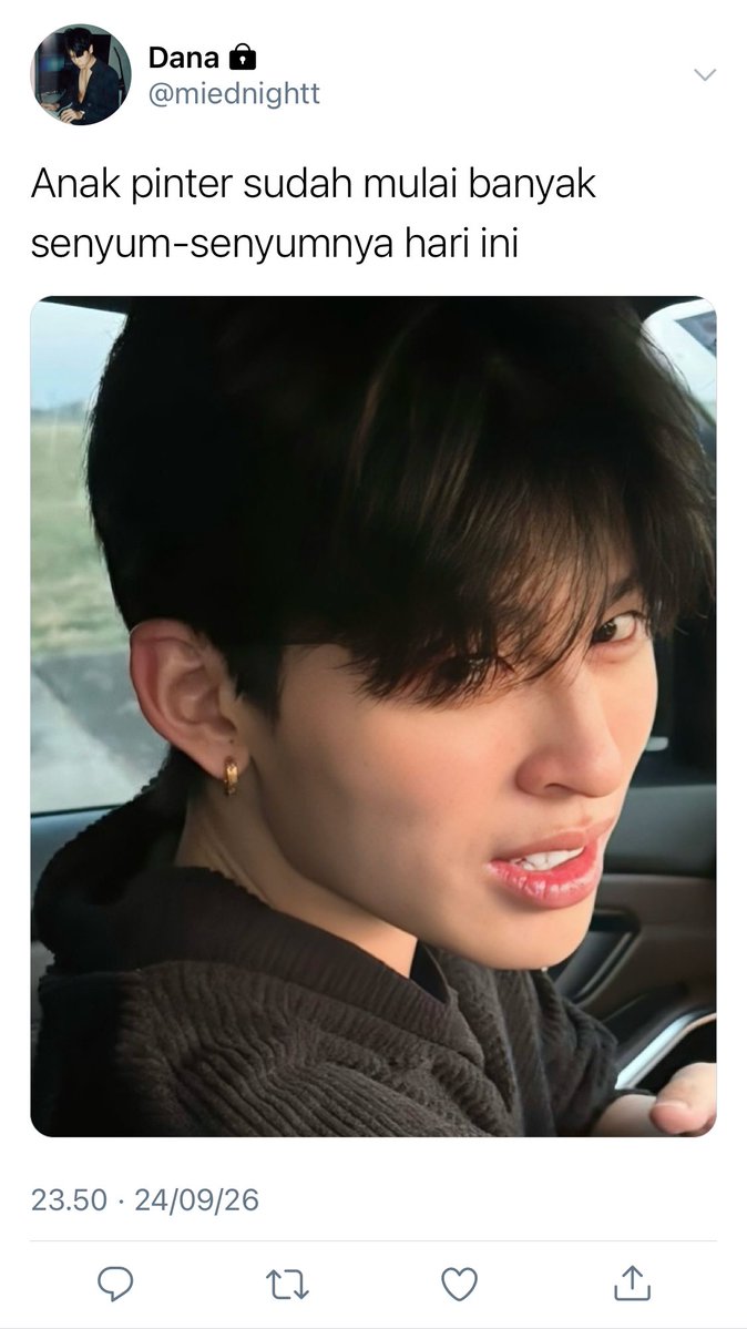 phustagram tweet picture