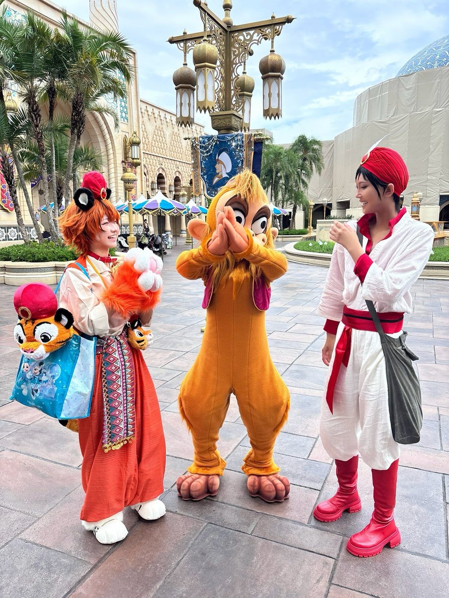 UziMokoMan's tweet photo. アブーともお友達になった🐯🤝🏻🐒
全然乱暴者じゃなかった‼️‼️
 #dハロ仮装  #dハロ仮装2026 https://t.co/g361TK7ypk