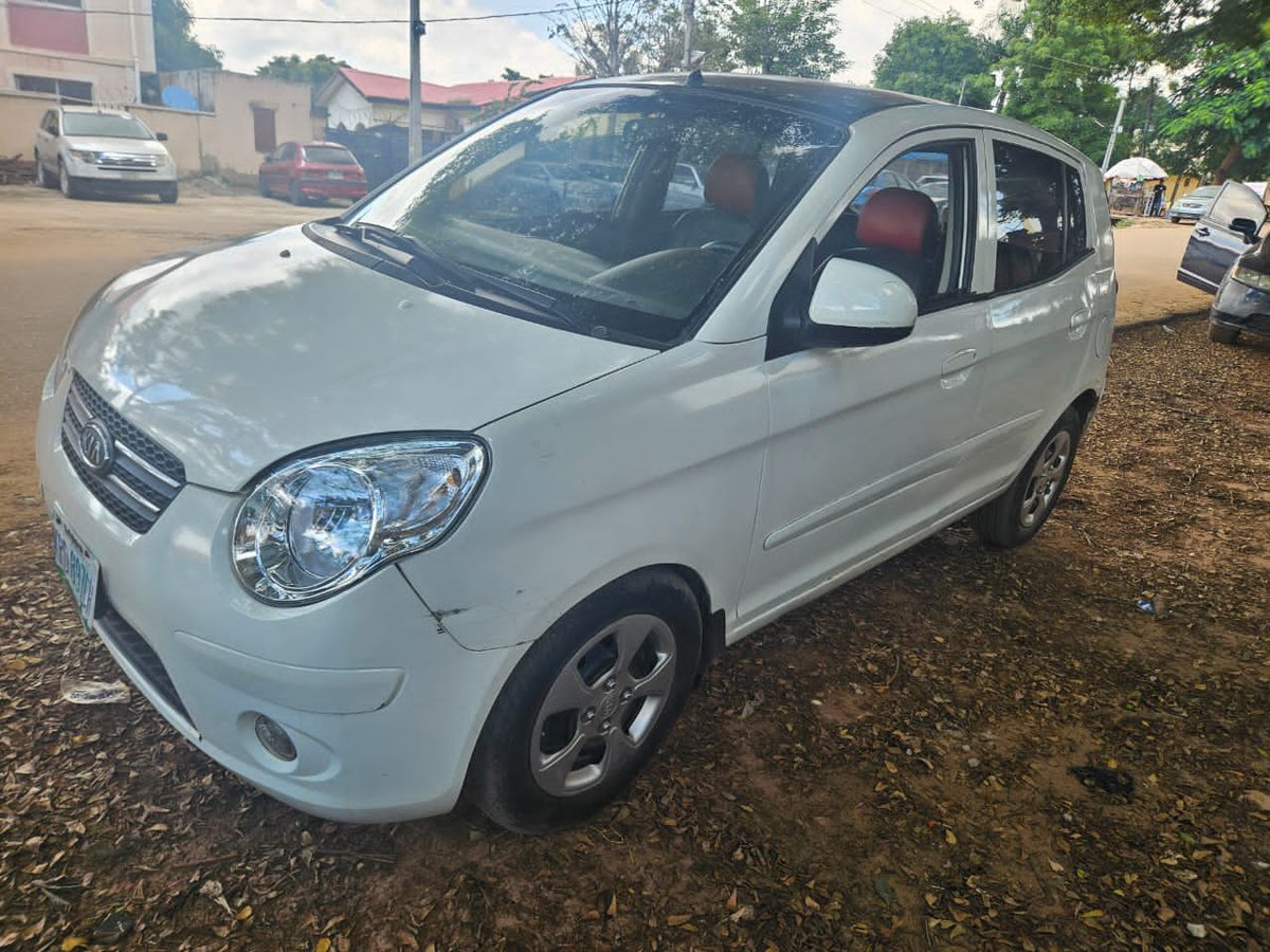 FRIDAYYv9's tweet photo. Distress Kia PICANTO 2009 Model Available for Urgent pick up Engine and gear is Untampared Ac Chilling perfectly going for 3.2M
Location Nyanya Abuja
Note Buyer to Settle Sambo 150k https://t.co/Z2adbnvHnQ