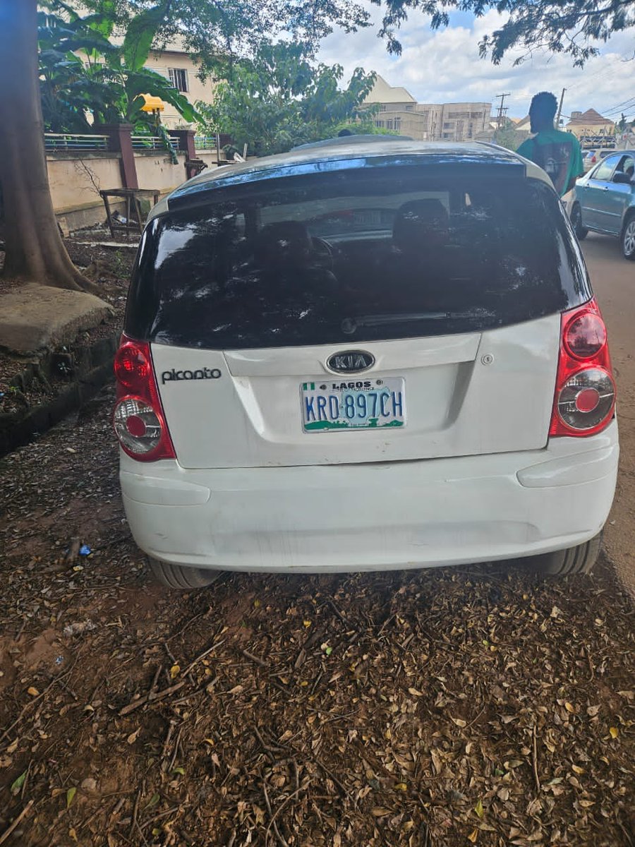 FRIDAYYv9's tweet photo. Distress Kia PICANTO 2009 Model Available for Urgent pick up Engine and gear is Untampared Ac Chilling perfectly going for 3.2M
Location Nyanya Abuja
Note Buyer to Settle Sambo 150k https://t.co/Z2adbnvHnQ