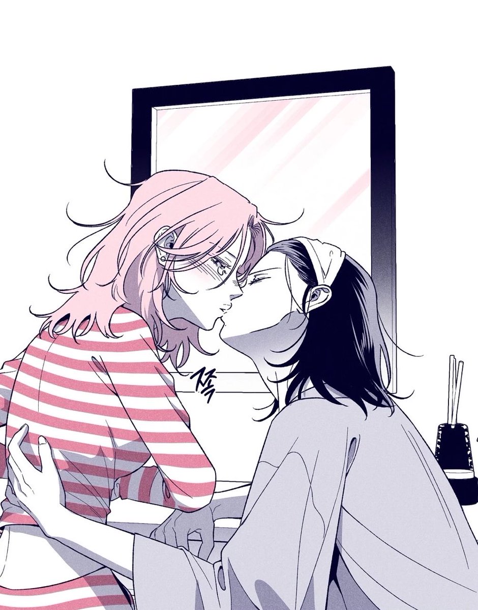 mortal_enemyy's tweet photo. Sara and Sujeong, maybe get a room or something???! 🫣🤭 #yuri https://t.co/4iDNl9S7Pl