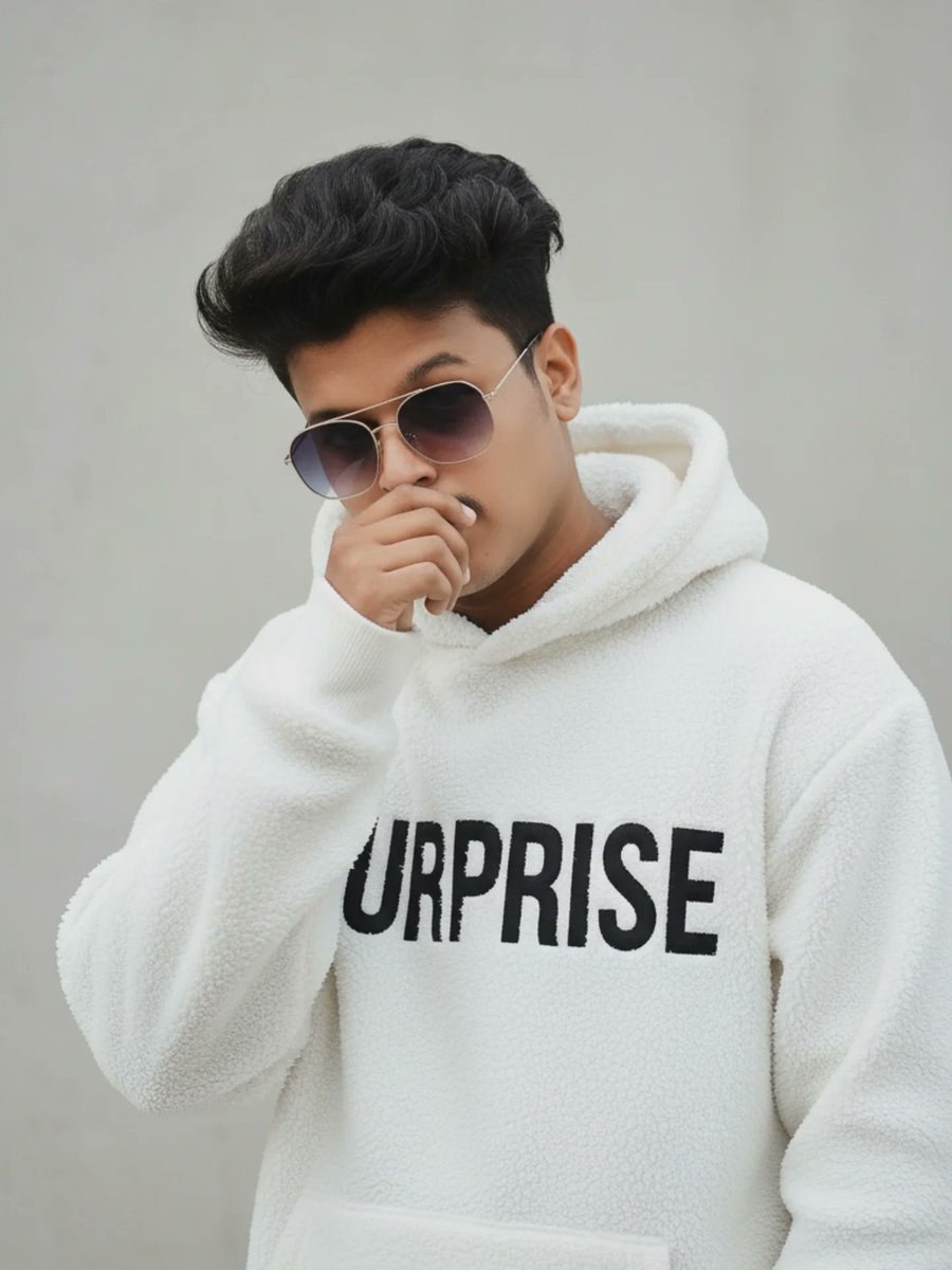 CarminaTer9ibi's tweet photo. Just added a new pic! Thinking of using “Pistol Balam Ki (Remix)” by Hanssika Digiya, AMMY CHOUDHARY, and Heena. Should I tag friends or add Tirtol, Orissa as the location? Let me know! https://t.co/PMRKi7EDBZ