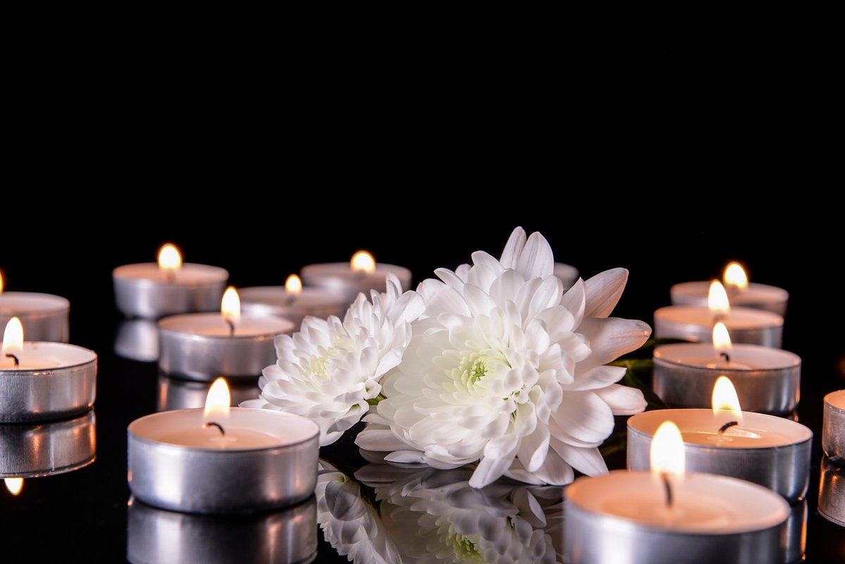 Jhony05196829's tweet photo. At this moment, the solemn atmosphere of mourning lingers as we remember the warmth of Di's passing, every memory igniting our hearts with cherished love for him. https://t.co/8A4qUmv60T