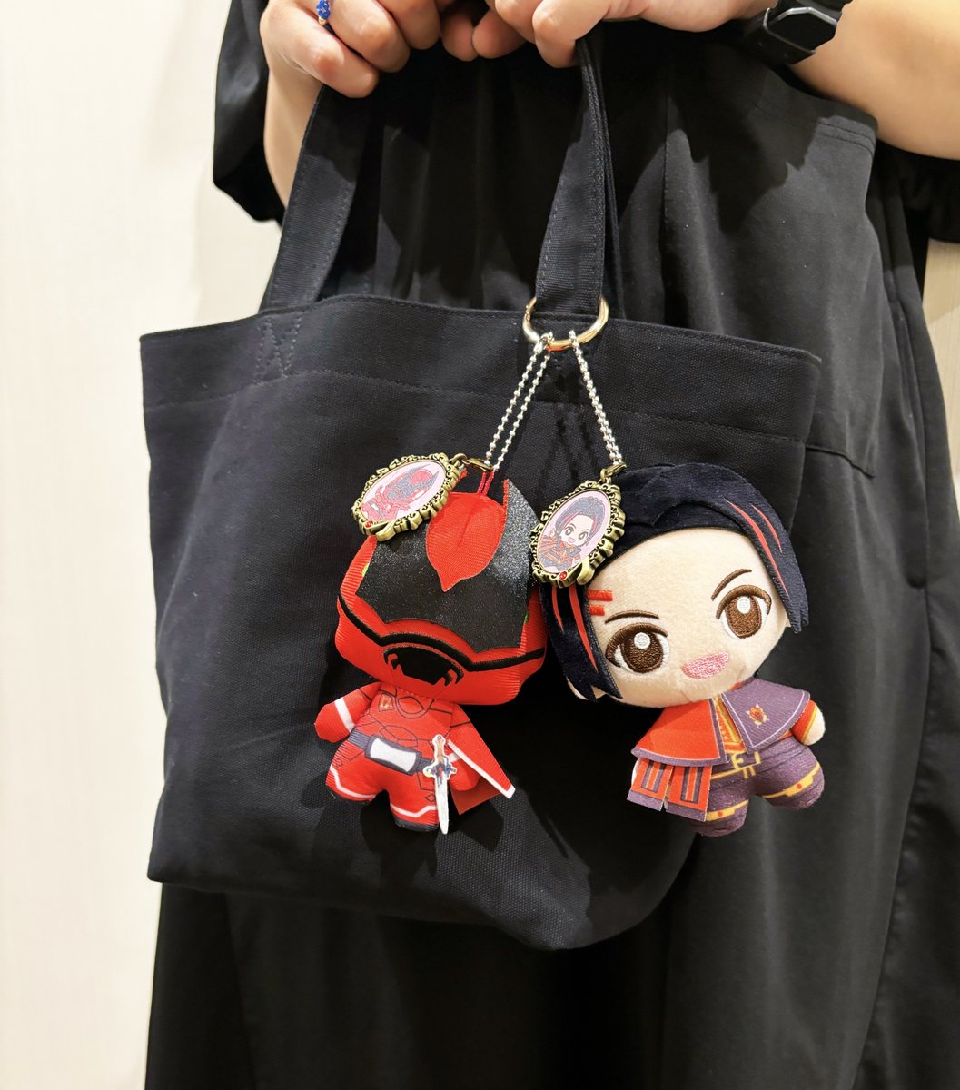 toeionlinestore's tweet photo. ♔∴∵∴♔∴∵∴♔∴∵∴♔∴∵∴♔∴∵∴♔

#王様戦隊キングオージャー 
フィルム・コンサート in シネマ

♔∴∵∴♔∴∵∴♔∴∵∴♔∴∵∴♔∴∵∴♔

公開を記念したペアぬいぐるみの受注は、
9月30日(水)23:59までとなっております！

🔽ご購入はこちらから
https://t.co/S2PsjOojSO https://t.co/OPGH8uagqP
