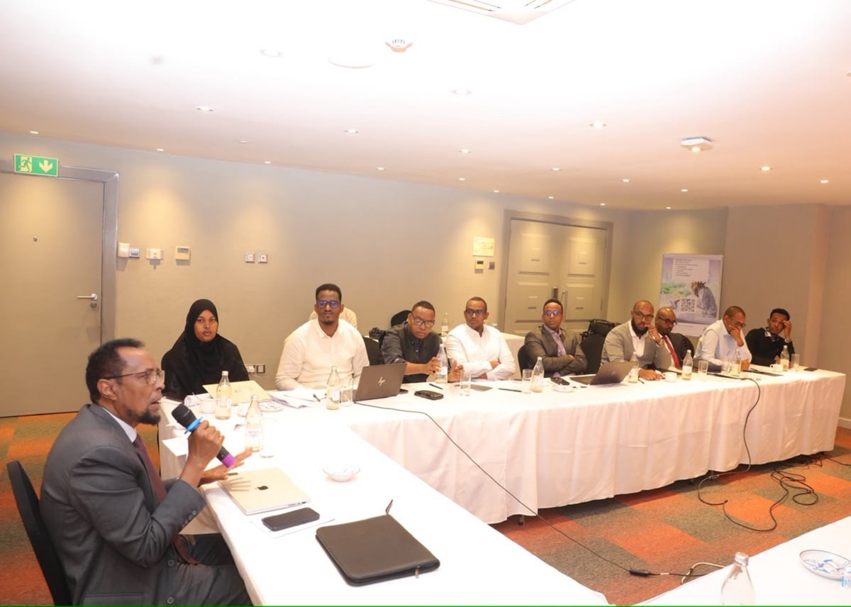 SERP_Somalia's tweet photo. The @SERP_Somalia Steering Committee meeting concluded today. 
The meeting reviewed project progress,kPIs, ongoing and planned activities, and priority areas including DRM, PFM, PSM, SFMIS, and HRMIS.
The Committee agreed to accelerate implementation of other priority activities. https://t.co/PUHWDvygiq