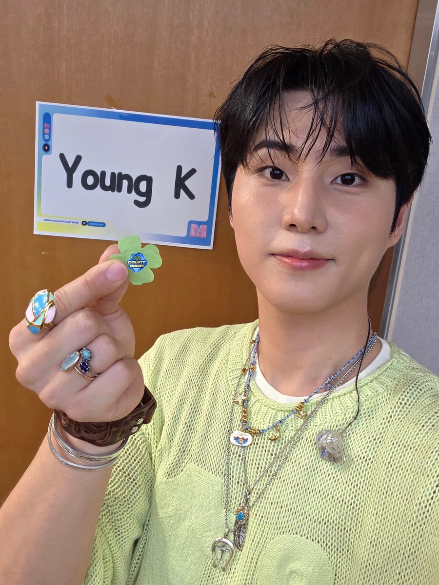 N________84's tweet photo. 🇯🇵｜01｜🚺

저는 한국어를 공부 중이에요.
아직 한국어를 잘 못하지만 열심히 공부하고 있어요!
DAY6 Young K 팬이에요 🍀
한국인 친구를 사귀고 싶어요.
편하게 말 걸어 주세요☺️

#한국인과소통하고싶어요
#韓国人と繋がりたい
#트친소 #소통
#DAY6 #영케이 https://t.co/T4q49TJ9ro