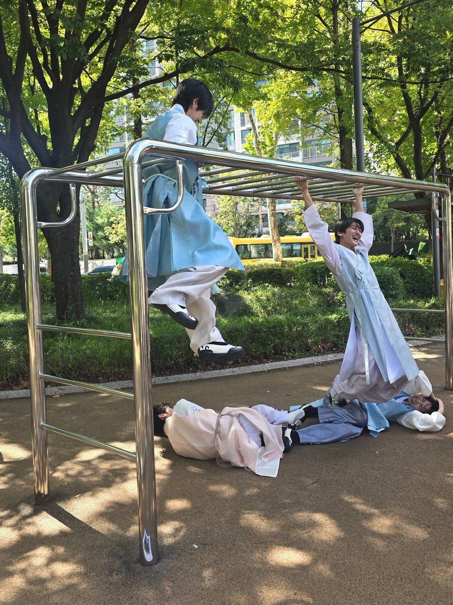 RANII_58's tweet photo. [인스타]
추석에도 크래비티와 함께 🌕🤍

#CRAVITY #크래비티 #HYEONGJUN #형준
#sonorous #LOUDER https://t.co/IesuxdtXYS