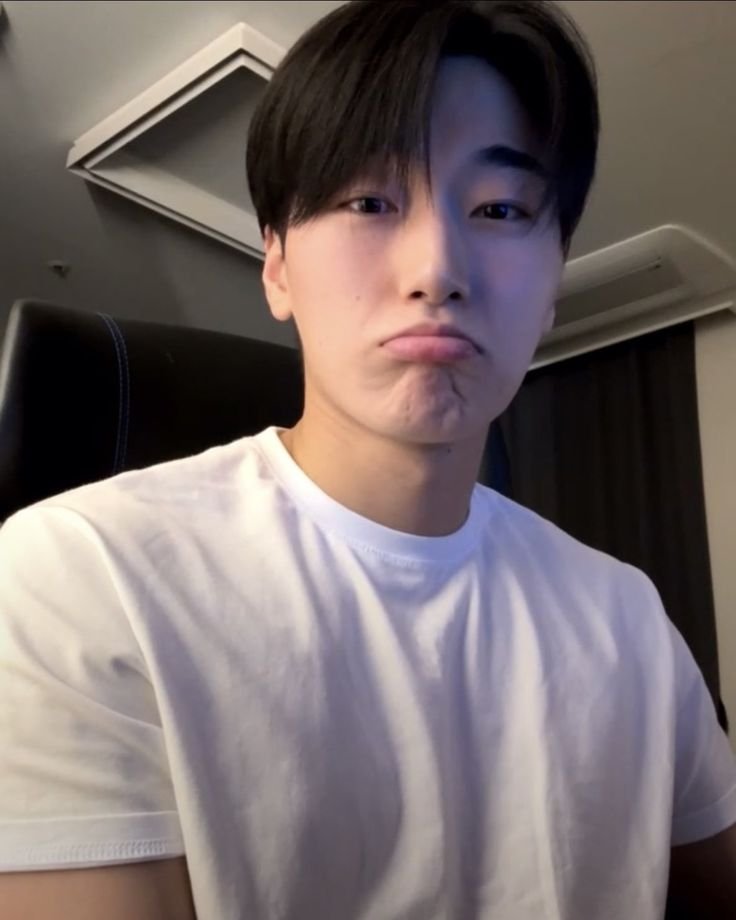 xtyldw's tweet photo. 저는 듀듀 산이 좋아해요 😵‍💫😵‍💫
너무 귀여워 말랑콩떡와기...... https://t.co/3UpuZCq2K8