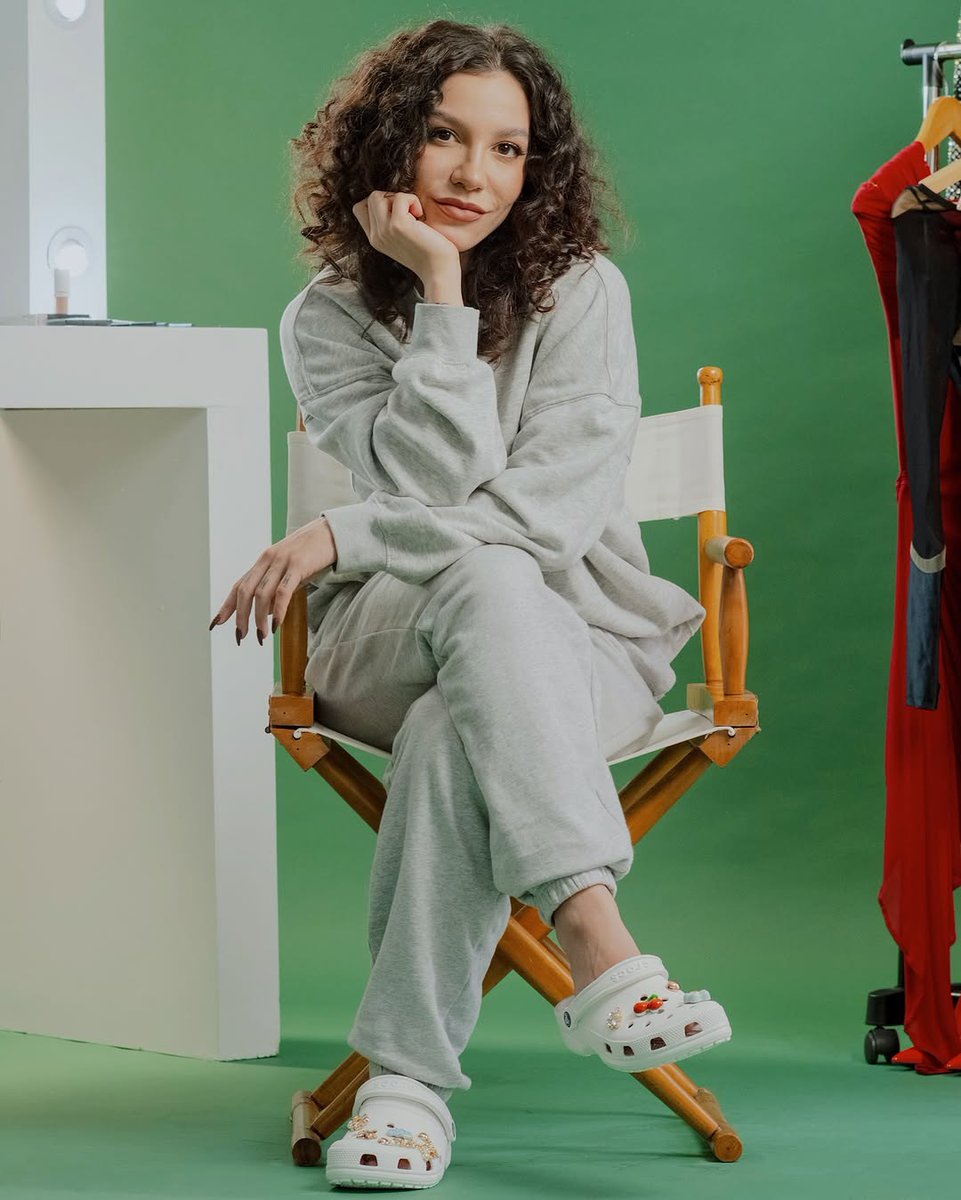 waynefade4wstp's tweet photo. O look muda do camarim para o palco, mas meus Crocs continuam presentes o tempo todo. Aproveite se você não abre mão do conforto! O cupom priscilla15off é válido nos modelos Crocband Gum, Classic e Crafted. https://t.co/fjIPOYA7KO