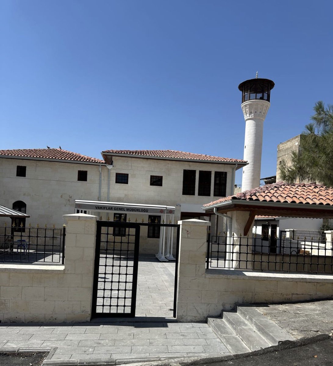 GaziantepVBM's tweet photo. 6 Şubat depremlerinde aldığı ağır hasarın ardından Genel Müdürlüğümüzce ihya edilen Şıhlar Camii, kılınacak cuma namazıyla yeniden ibadete açılacak.
#Nizip @VakiflarGM @nizipgovtr 

📅 25 Eylül 2026
⏰ 12.00
📍 Şıhlar Mh. Kastel Sk. Nizip / GAZİANTEP https://t.co/Us4MmP9FOL