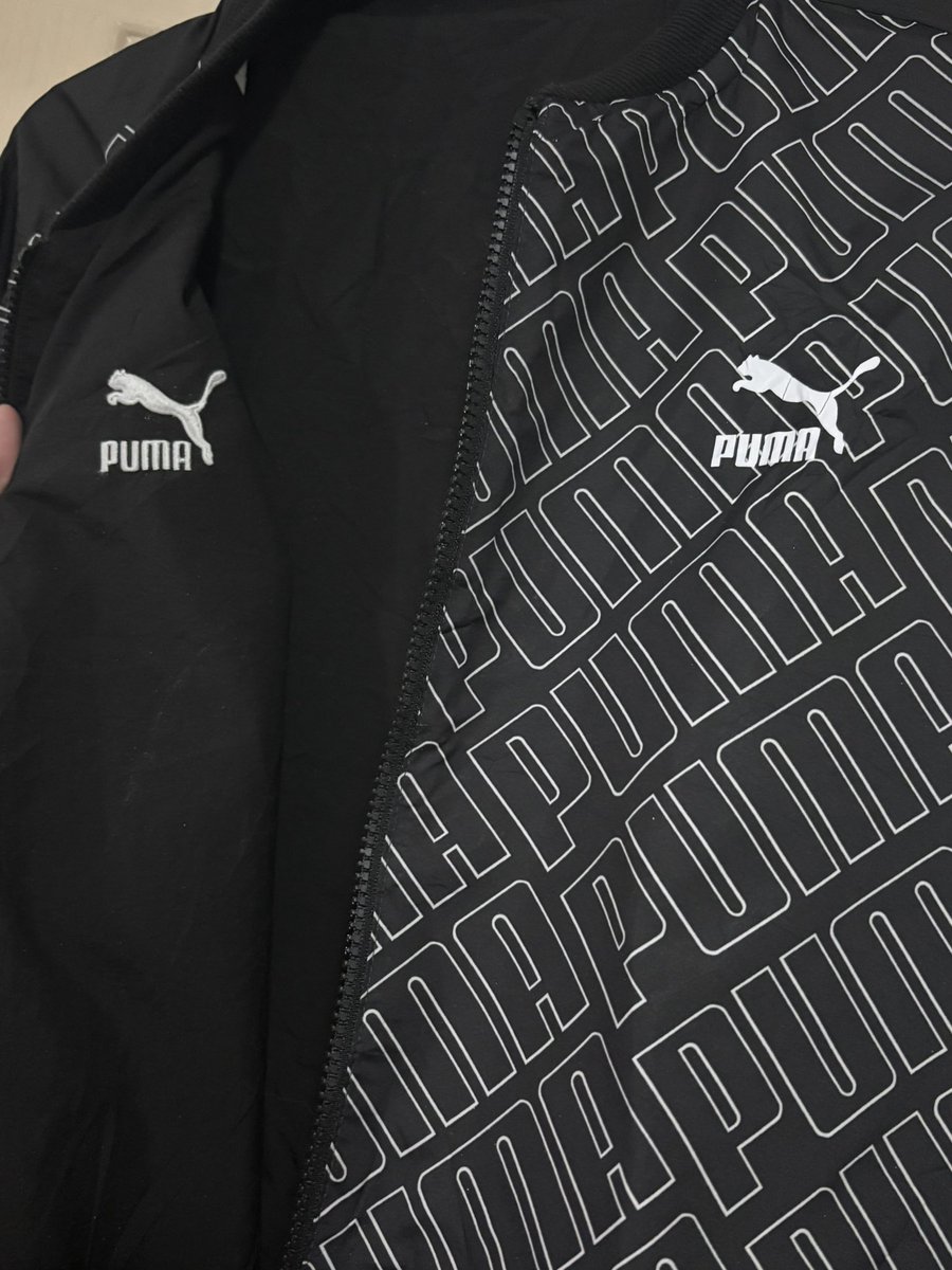 lkhol5's tweet photo. เสื้อ PUMA ใส่ได้ 2 ด้าน
อก 52 ยาว 30
สภาพใหม่กริบ 300 ฿ ส่งฟรีค่า
#ส่งต่อ #ส่งต่อเสื้อผ้า #ส่งต่อเสื้อผ้ามือ2 #ส่งต่อเสื้อผ้ามือสอง #ส่งต่อกระเป๋า #โล้ะตู้
#ส่งต่อcintage #ส่งต่อstylist_shop #ส่งต่อคสอ #ส่งต่อเสื้อผ้ามือสองราคาถูก #newcute #uniqlo #ยูนิโคล่ #vghbkk #bemming https://t.co/NwrYNIvmfz