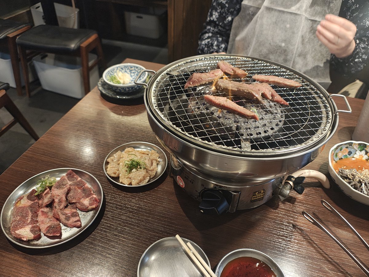 hare_ftm_0's tweet photo. 嫁に就職祝で
焼肉連れてきてもらった🥩🍻😋 https://t.co/eG5diQOJfr