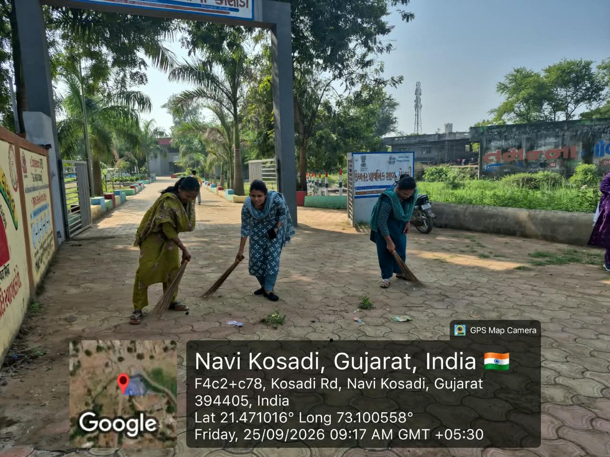 MangrolTdo's tweet photo. માંગરોળ તાલુકાનાં વિવિધ ગામોમાં "સેવા સંકલ્પ અભિયાન" અંતર્ગત  સાફ-સફાઈની કામગીરી કરવામાં આવી. https://t.co/wlTIh6dvds