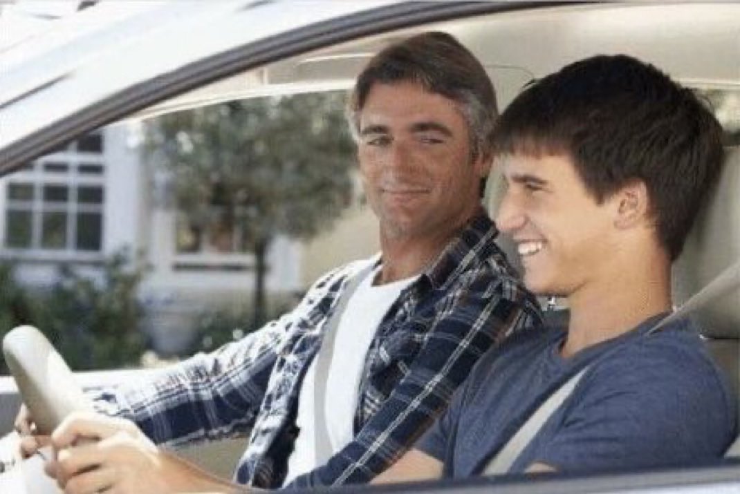 CirrusNFT's tweet photo. "Dad why is my sister named rose?"
"Because your mother loves roses"
"Thanks dad"
"No problem 0xQuit" https://t.co/oha5sCTsoA